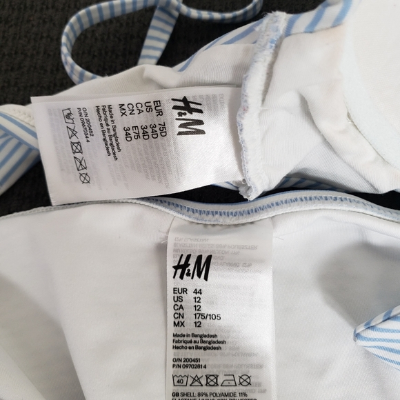 Bikini - Picture 3 of 5